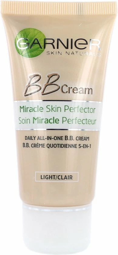 Garnier SkinActive - BB Cream Classic Light 5-in-1 Dagverzorging - 50ml - Getinte Dagcr Me 9 Garnier SkinActive - BB Cream Classic Light 5-in-1 Dagverzorging - 50ml - Getinte Dagcr Me - Afbeelding 9