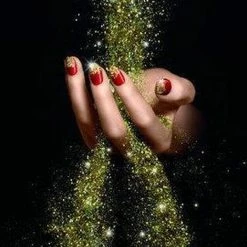 Rimmel London Glitter Low Coverage Nagellak - 019 Disco Diva 6 Rimmel London Glitter Low Coverage Nagellak - 019 Disco Diva -Maybelline-winkel 525x840 4