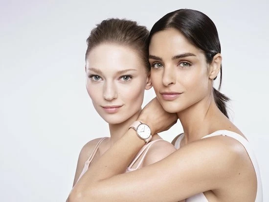 Garnier SkinActive - BB Cream Classic Light 5-in-1 Dagverzorging - 50ml - Getinte Dagcr Me 6 Garnier SkinActive - BB Cream Classic Light 5-in-1 Dagverzorging - 50ml - Getinte Dagcr Me - Afbeelding 6