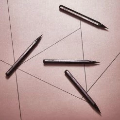 Maybelline Hyper Easy Liner Liquid Eyeliner - 800 Knockout Black -Maybelline-winkel 550x550 1059