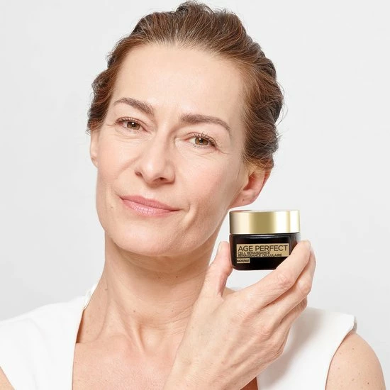 L’Oréal Paris Age Perfect Cell Renaissance Nachtcrème - 50ml 15 L’Oréal Paris Age Perfect Cell Renaissance Nachtcrème - 50ml - Afbeelding 15