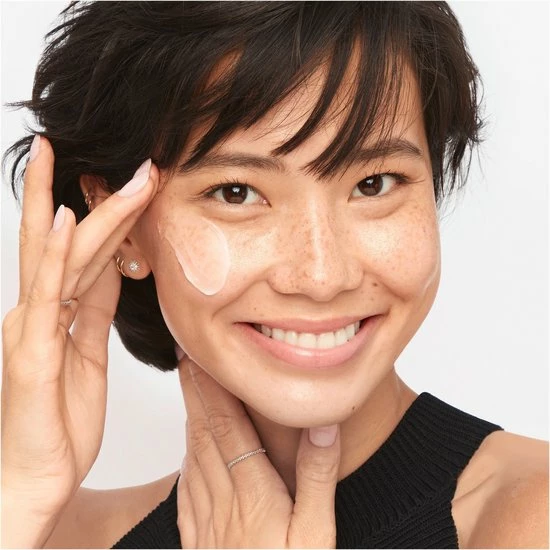 Olay Regenerist Collagen Peptide24 - Dagcr Me - Zonder Parfum - 50ml 6 Olay Regenerist Collagen Peptide24 - Dagcr Me - Zonder Parfum - 50ml - Afbeelding 6