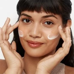 Olay Touch Of Sun 7-in-1 - Dagcrème En Zelfbruiner - SPF 12 - 50 Ml -Maybelline-winkel 550x550 890
