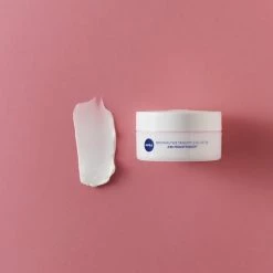 NIVEA Essentials Voedende Dagcrème Droge Huid SPF30 - 50ml 10 NIVEA Essentials Voedende Dagcrème Droge Huid SPF30 - 50ml -Maybelline-winkel 550x642 5