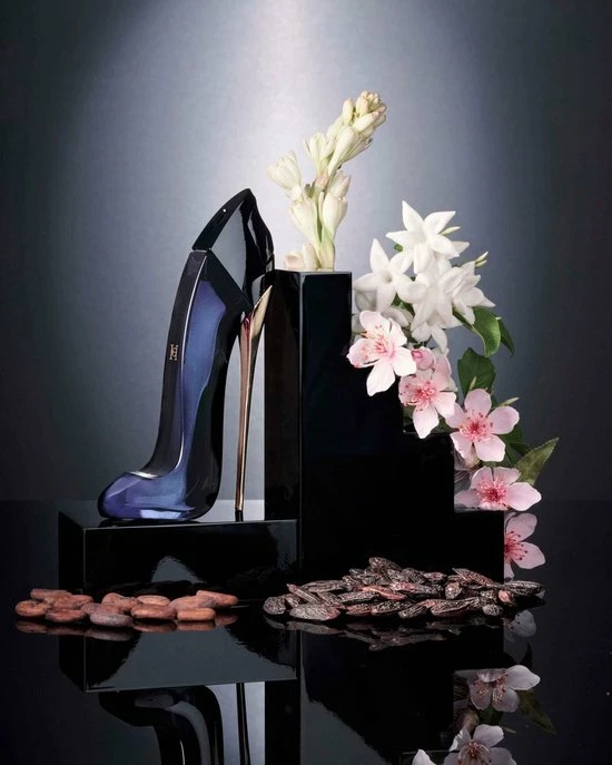 Carolina Herrera - Good Girl - Eau De Parfum - 150ml - Damesparfum 11 Carolina Herrera - Good Girl - Eau De Parfum - 150ml - Damesparfum - Afbeelding 11