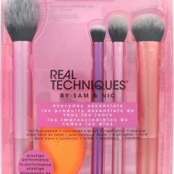 Real Techniques Everyday Essentials - Kwastenset 7 Real Techniques Everyday Essentials - Kwastenset -Maybelline-winkel 550x696