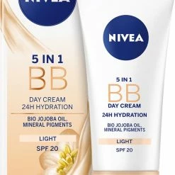 NIVEA Essentials BB Cream Light SPF 20 - 50 Ml - Dagcr Me 19 NIVEA Essentials BB Cream Light SPF 20 - 50 Ml - Dagcr Me -Maybelline-winkel 550x810 1